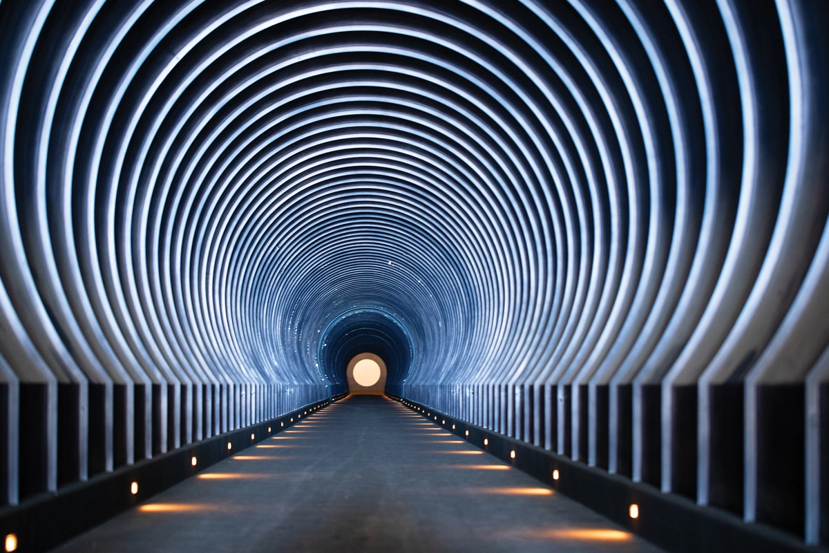 The Alpha (East) Tunnel (Roden Crater, James Turrell, from https://www.artnews.com/artnews/news/james-turrell-roden-crater-asu-12802/)